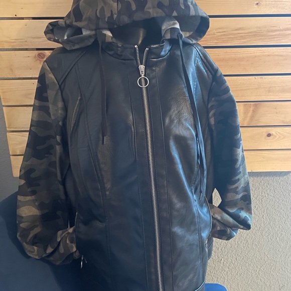 Jacket - Picture 5 of 8